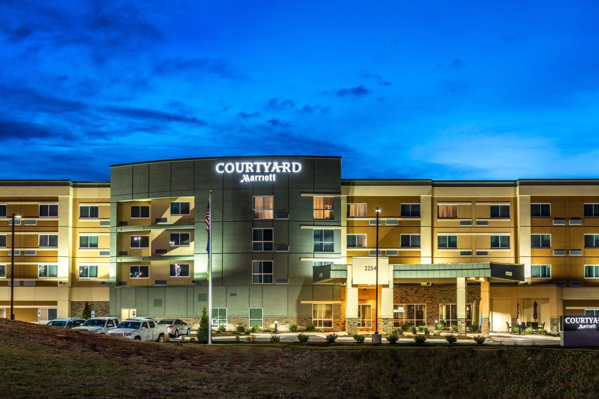 Courtyard By Marriott Somerset Buitenkant foto